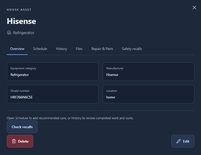 House item overview for a refrigerator with manufacturer, model number, location, and tabs for schedule, history, files, parts, and safety recalls.